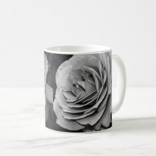 Tasse für Schwarz-Weiß-Rose