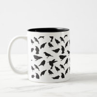 Tasse gemusterter Vögel