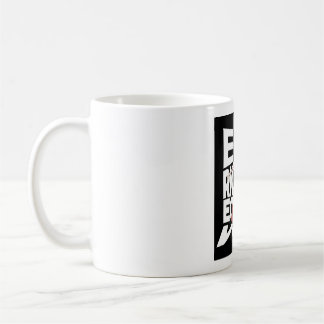 Tasse Kaffee Tee mit gleicher Stimme