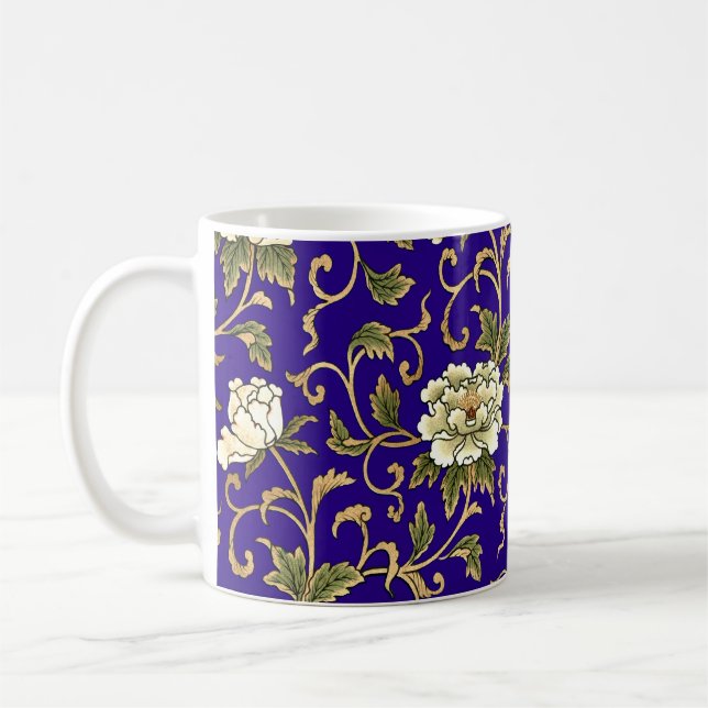 Tasse mit altem orientalischem Stoffmuster (Links)