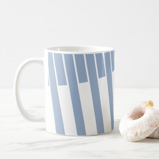 Tasse mit blauem und weißem Streifen (Mit Donut)
