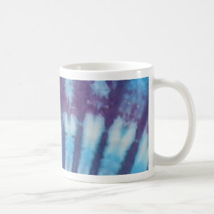 Tasse mit blauer und Lila Gefärbte Krawatte