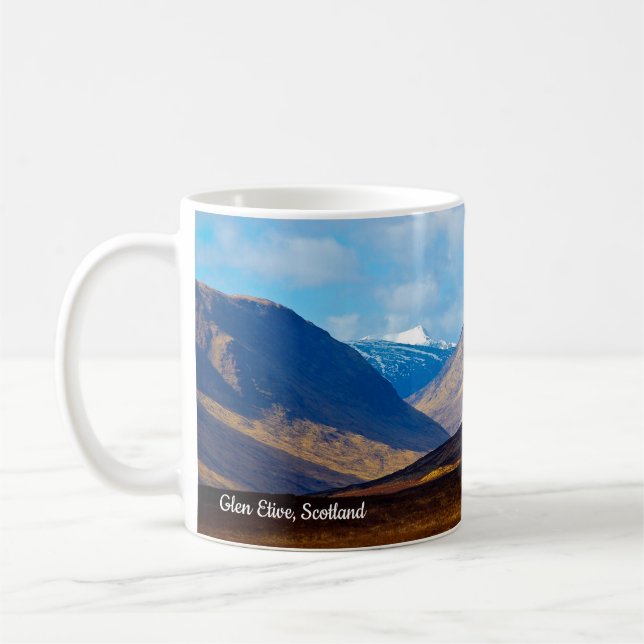 Tasse mit Blick auf Glen Etive, Schottland (Links)