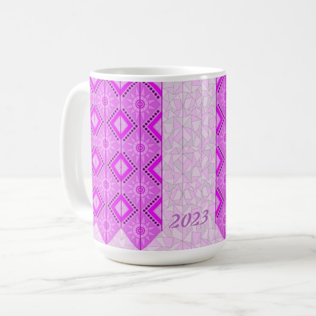 TASSE MIT COOLEM LILA MIX ART 2023 (Vorderseite Links)