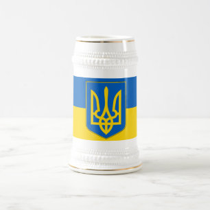Tasse mit der Flagge der Ukraine