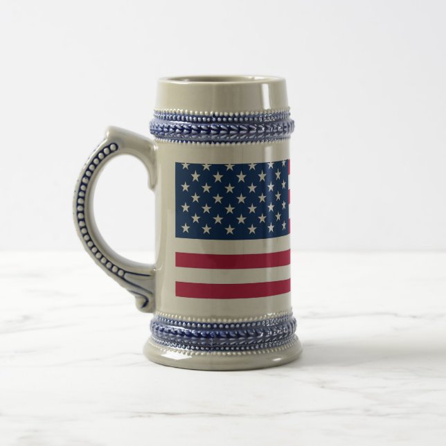 Tasse mit der Flagge der USA (Links)