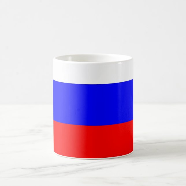 Tasse mit der russischen Flagge (Mittel)