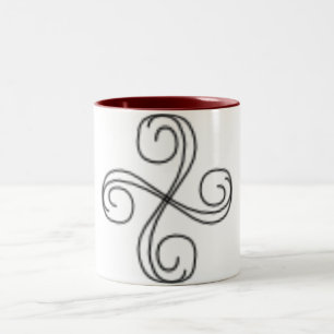 Tasse mit gebogener Linie