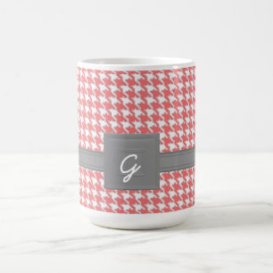 Tasse mit Monogramm Coral Hahnentrittmuster