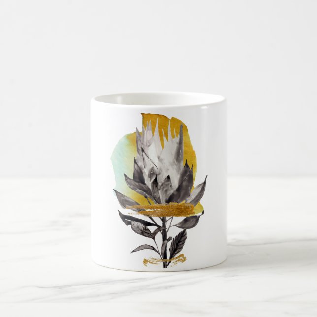 Tasse mit Protea-Blume mit Gold (Mittel)
