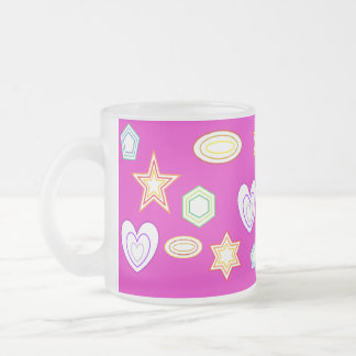 Tasse mit rosa Farbförmchen