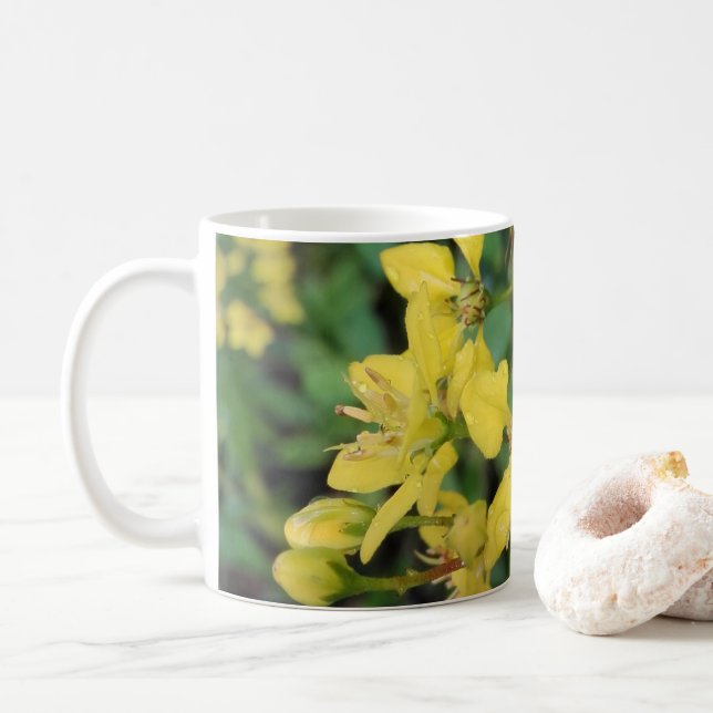 Tasse mit schönen Blume (Mit Donut)