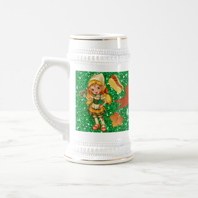 Tasse von Oktoberfest-Bier - SRF (Links)