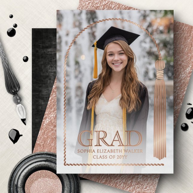 Tassel Arch Foil Graduation Announcement Folieneinladung (Von Creator hochgeladen)