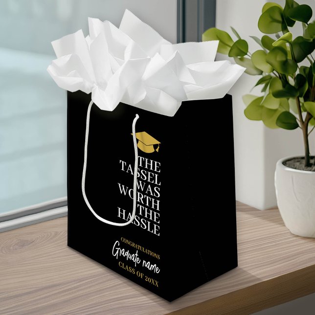 Tassel war der Hassle wert - Moderner Abschluss Mittlere Geschenktüte (Custom Graduation Gift Bag with a pace for the graduate's name)