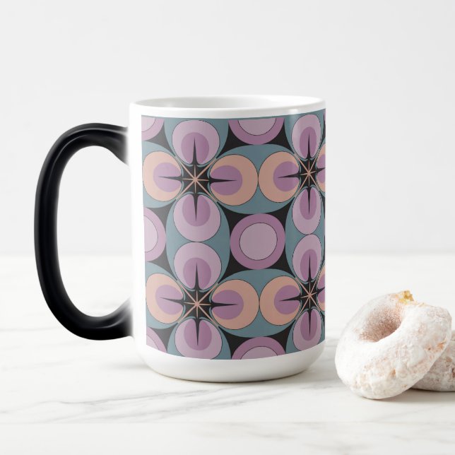 Tassen mit geometrischem Wandel im MidCentury Mode (Mit Donut)
