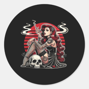 Tätowiertes Gothic-Pin-up-Girl mit Totenkopf Vinta Runder Aufkleber