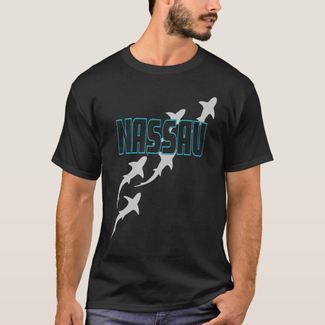 Tauchen Nassau Tauchen mit Haien T-Shirt (Vorderseite)