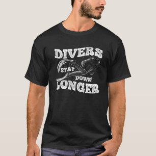 Tauchen Wasserrutscher im Lauf des Ozeans Bleibe T-Shirt