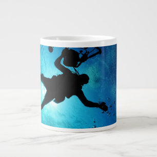 Taucher unter Wasser Jumbo-Tasse