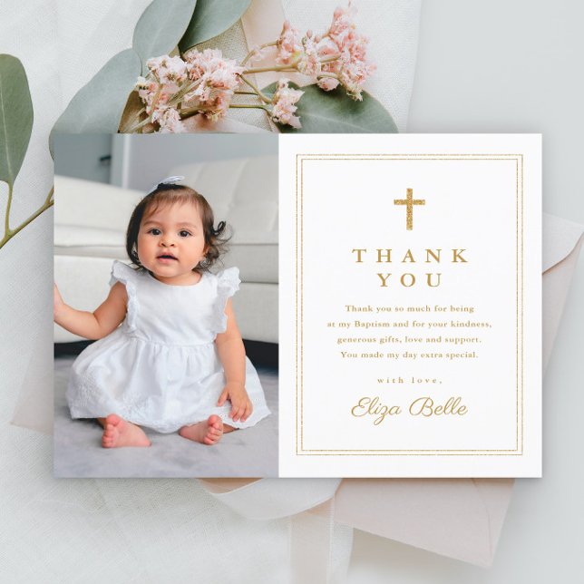 Taufe zum klassischen Gold Cross Religious Foto Dankeskarte (Simple photo baptism thank you card with gold cross.)