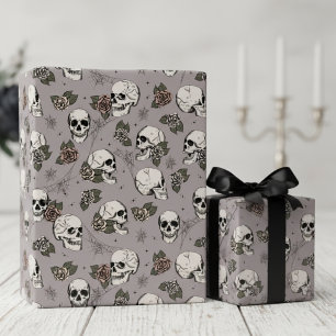 Taupe Gothic Totenköpfe und Rosen Blumenmuster Geschenkpapier