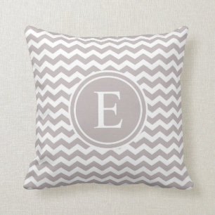 Taupe-weiße Zickzack Monogrammthrow-Kissen Kissen
