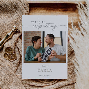 Taupe Wir erwarten Schwangerschafts-Ankündigungska Einladung