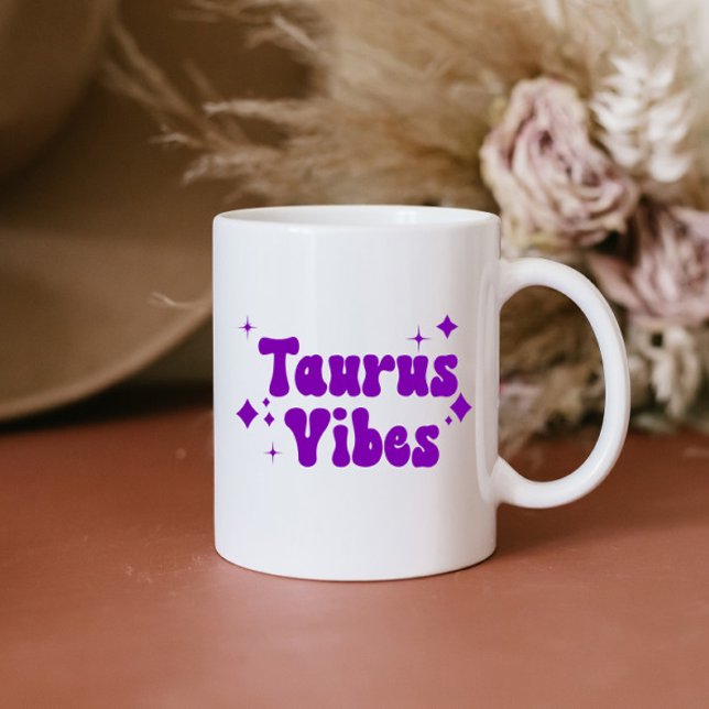 Taurus Vibes Zodiac Astrologie Lila Stars Kaffee Kaffeetasse (Von Creator hochgeladen)