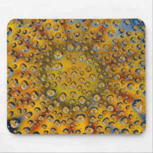 Tautropfen-Reflexion einer Blume, Crescent City, Mousepad