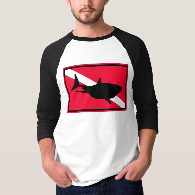 {TBA} Der T - Shirt der großen Zeichen-Männer des (Vorderseite)