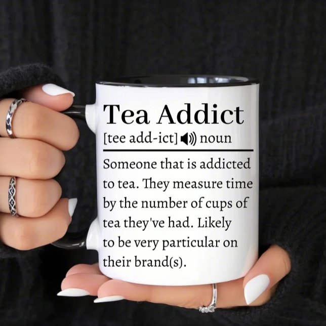 Tea Addict Definition Zweifarbige Tasse (Von Creator hochgeladen)