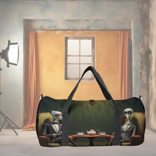 Tea time auf der seltsamen Seite. 2 Duffle Bag