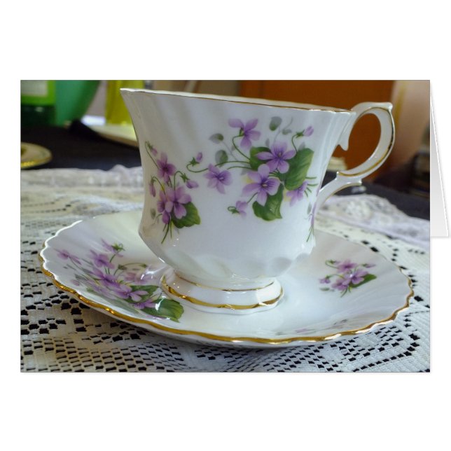 Tea Time - Vintage Violets Tea Cup Card (Vorderseite (Horizontal))