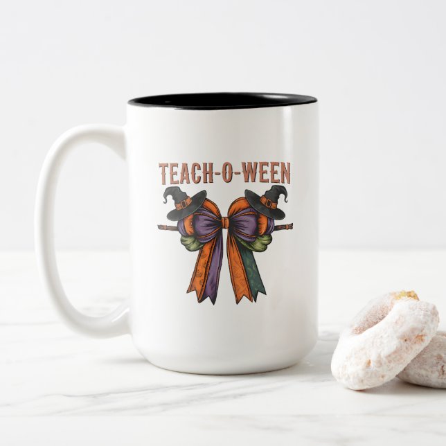 Teach-O-Ween Mug Zweifarbige Tasse (Mit Donut)