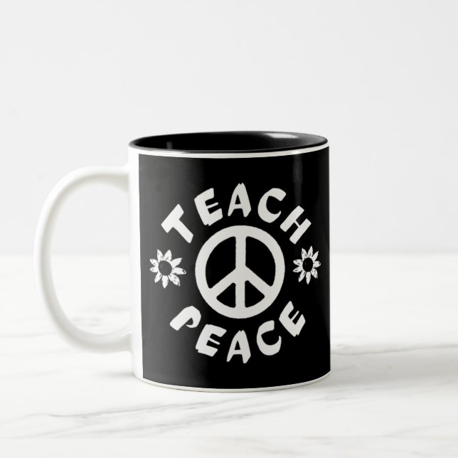 Teach Peace Zweifarbige Tasse (Links)
