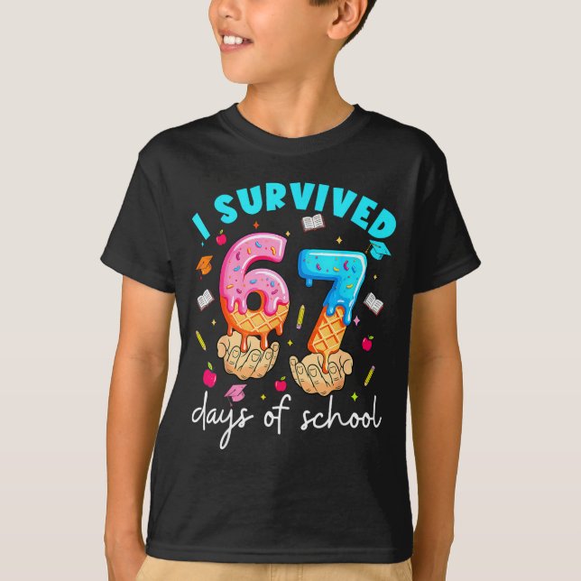 Teacher I Survived 67 Days Of School Funny Meme Ba T-Shirt (Vorderseite)