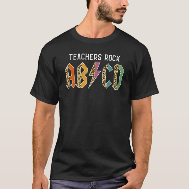 Teacher Rock ABCD Leopard Back to School Teacher T-Shirt (Vorderseite)