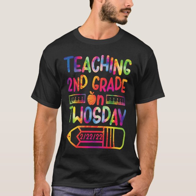 Teaching 2nd Grade on Twosday 2222022 T-Shirt (Vorderseite)