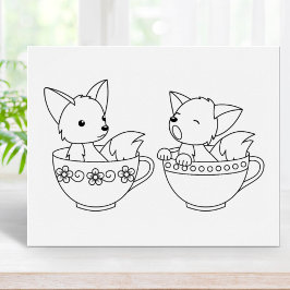 Teacup Foxes - Babys auf einer Cups-Farbseite Poster