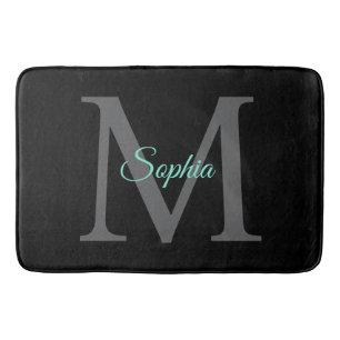 Teal Schriftname, großes graues Monogramm auf Schw Badematte