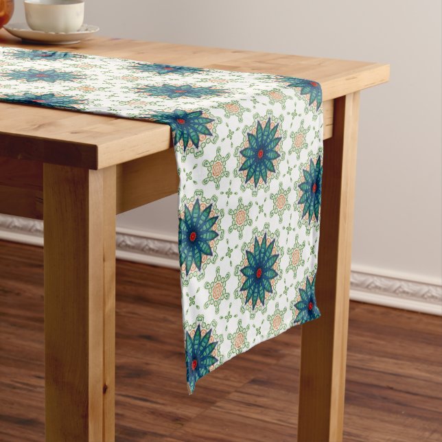 Teal Starburst Tile Pattern Mittelgroßer Tischläufer (Beispiel)