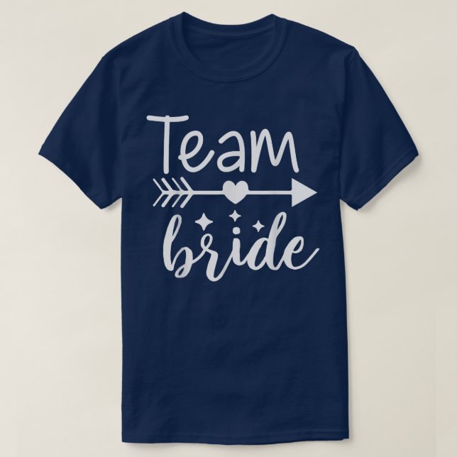 Team Bride Arrow Heart Wedding Party und Bachelore T-Shirt (Design vorne)