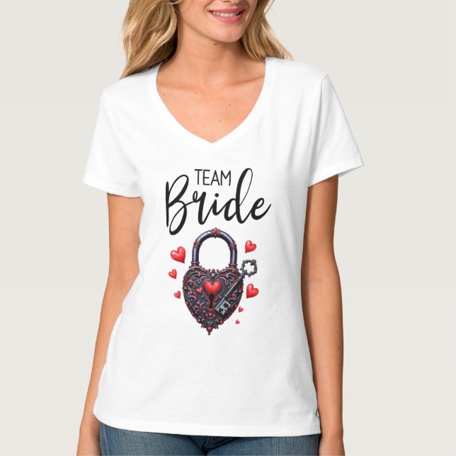 Team Bride Goth Heart Lock and Key T-Shirt (Vorderseite)