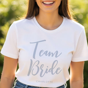 Team Bride Wedding Personalisiert Dusty Blue T-Shirt
