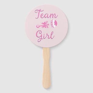 Team Girl mit Rattle Fächer
