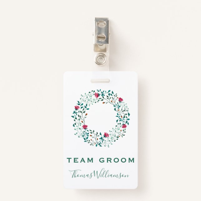 Team Groom Rustic Floral & Greenery Wreath Wedding Ausweis (Vorderseite mit Klammer)
