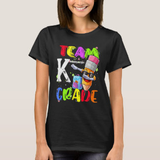 Team Kindergarten Buntstift Zurück zur Schule Kind T-Shirt
