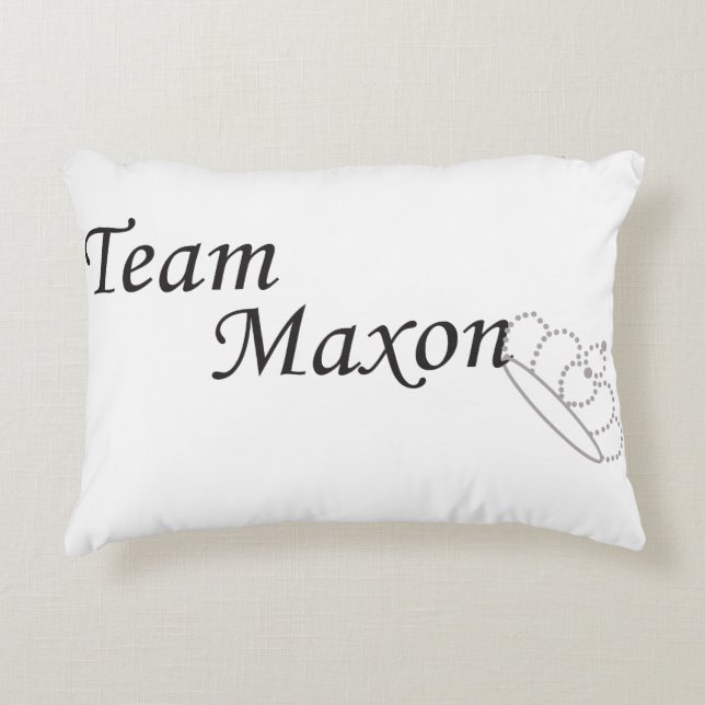 "Team Maxon" Die Auswahl von Kiera Cass Pillow Dekokissen (Vorderseite)