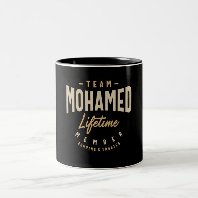 Team Mohamed Lifetime Personalisierter Name Zweifarbige Tasse (Mittel)